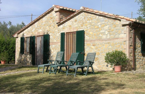 Semproniano House | Cozy villa surrounded by olive trees