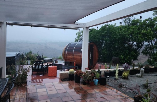 Fallbrook Villa | Cozy villa with bedroom and King Size Bed and WiFi, AC in superb Fallbrook.