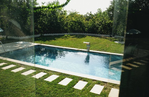 Kartepe Villa | Cozy Villa with Heated Pool, Surrounded by Nature