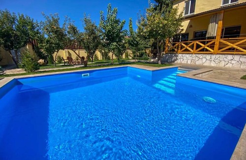 Jrvezh Villa | Cozy Villa Yerevan