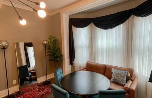 Near South House | Cozy vintage getaway minutes from downtown