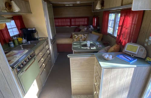 Santa Ynez House | Cozy Vintage Trailer Wine Country Retreat