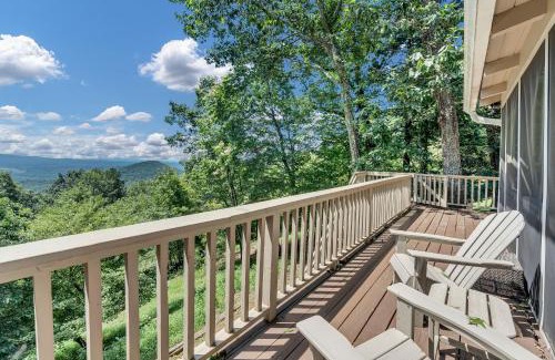 Walnut Mountain House | Cozy Walnut Mountain Cabin with Hot Tub & Views