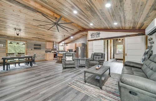 Golden Cabin | Cozy *water front cabin* for 4 w/kayaks, fire pit