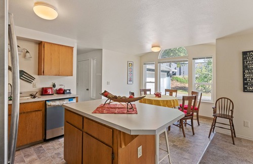 West Hills House | Cozy Water Front with Puget Sound Bay View in your Backyard