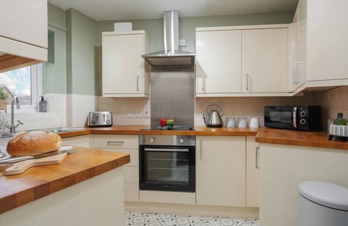 Preston Apartment | Cozy Waterfront Apartment w/Free Parking & Wi-Fi