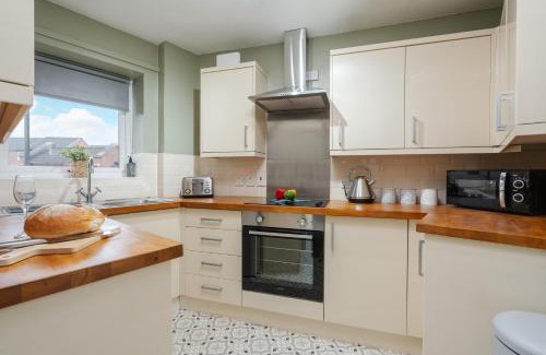 Preston Apartment | Cozy Waterfront Apartment - Free Parking & Wi-Fi