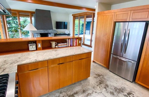Langley House | Cozy Waterfront Beach House Near Baby Island! New to VRBO!