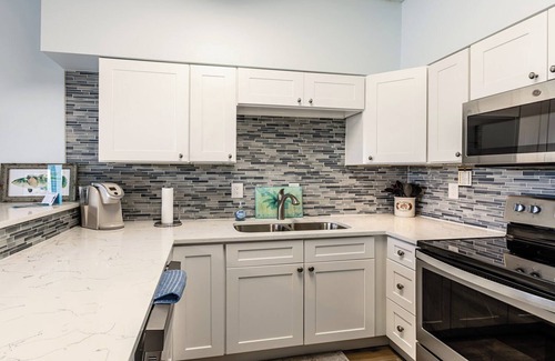 Marco Island Condo | Cozy Waterfront Condo with Stunning Sunsets