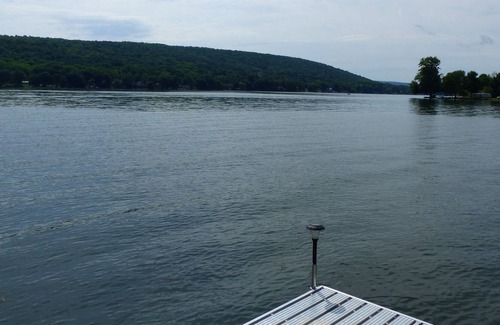 Hammondsport Cottage | Cozy Waterfront Cottage on Waneta Lake