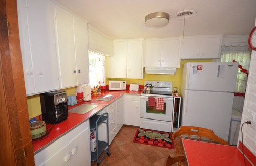 Northport House | Cozy waterfront cottage in Northport. Easy walk to downtown.