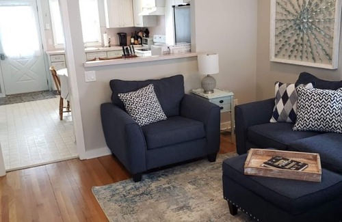 Winchester Cottage | Cozy WATERFRONT Cottage on Highland Lake, CT - central a/c & heat