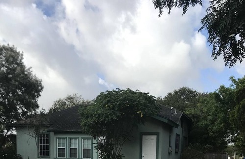 Brownsville House | Cozy Waterfront Hideaway on the Road to SpaceX