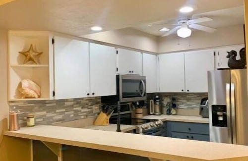 Inverness House | Cozy Waterfront home w/kayaks/Lake Henderson/Withlacoochee Bike Trail/Springs