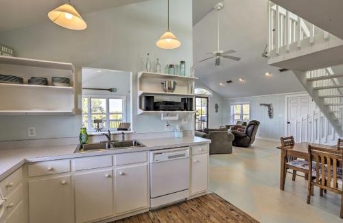 Crawfordville House | Cozy Waterfront Island House on Live Oak Island!