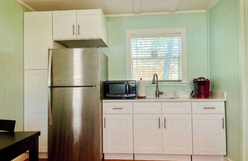 Granite Shoals House | Cozy Waterfront Home on Lake LBJ Kayaks Included!