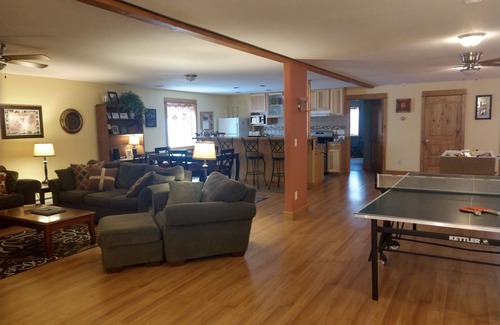 Bozeman Apartment | Cozy Well-Stocked Apartment, 30+ Day minimum stays
