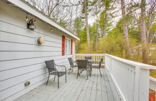Wellston House | Cozy Wellston Cabin - Walk to Crystal Lake!