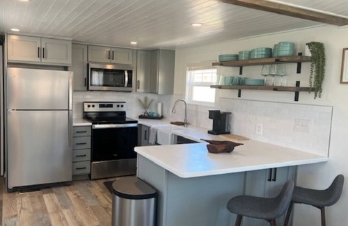 Selah House | Cozy Wenas Valley Getaway. Fully remodeled home situated on a six acre farm.