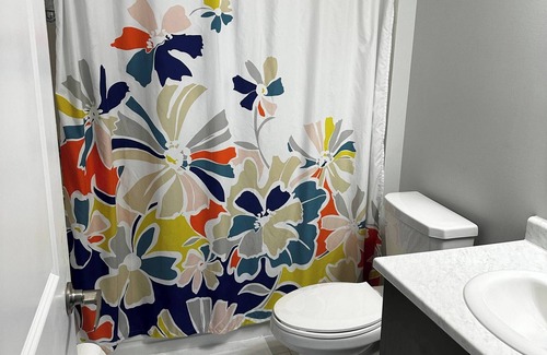 Whitby House | Cozy Whitby Retreat - 2 Bedroom Private House