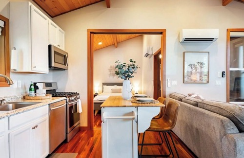Sherwood - Tualatin South Cabin | Cozy Willamette Valley Cabin With Modern Comforts