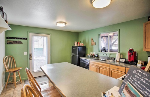 Winchester Cabin | Cozy Winchester Lake Cabin: Hunting/Fishing Haven!
