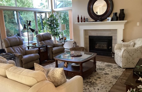 Cobble Hill House | Cozy Winter Haven