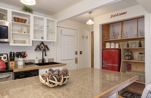 Rendezvous Condo | Cozy Winter Park Riverfront Studio~ Walk Downtown