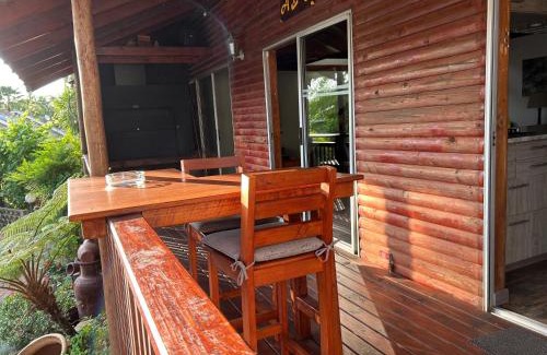 Centurion Apartment | Cozy Wood Retreat