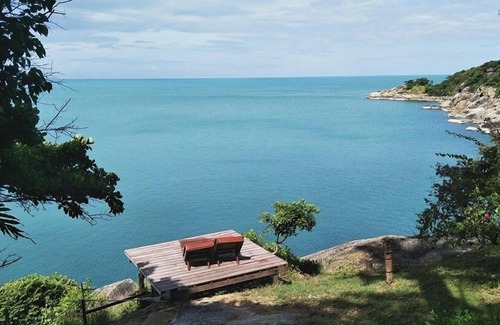 Baan Tai Cottage | Cozy Wooden Bungalow with double bed
