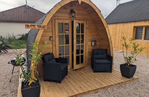 Saint-Eulien House | Cozy Wooden Cabin with Terrace and Parking in Renovated Family Property