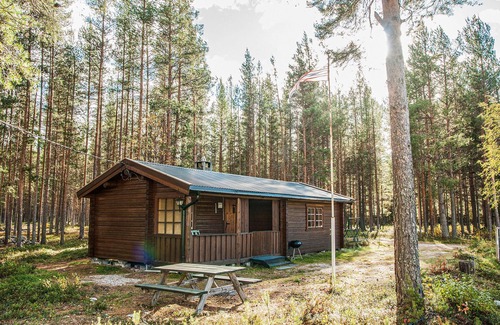 Atna House | Cozy wooden cottage near the river Glomma.