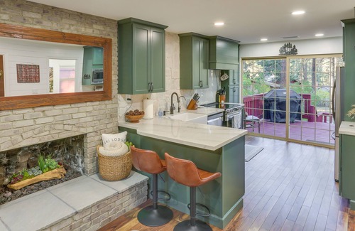Wrightwood Cabin | Cozy Wrightwood Cabin: Family & Pet Friendly!