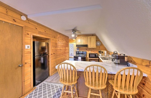 Adams Cabin | Cozy Yatesville Lake Cabin Rental in Louisa!