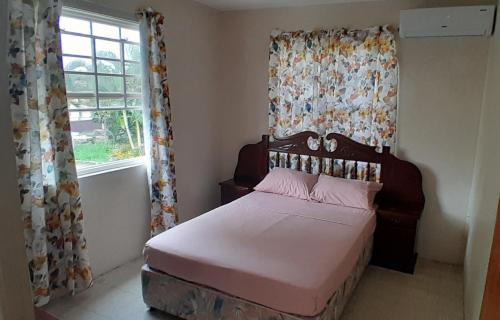 Haggatt Hall Apartment | CozyGetAway- US Embassy, MedPlus 10 mins away