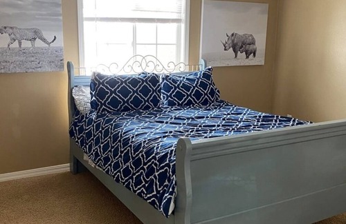 Rexburg House | CozyHome with hot-tub, Byui, Yellowstone, Targhee, Kelly canyon