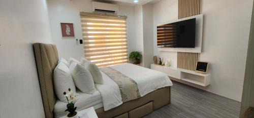 Malabanias Apartment | CozyNest - Modern 1 Bedroom Gem Luxury Smart Unit