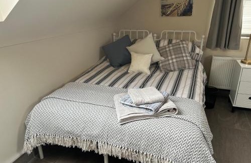 Gortaclare Apartment | CozyStudioOmaghContinentalBreakfastincluded