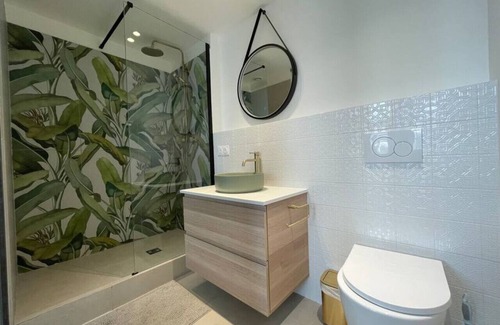 Quartier de Rochechouart Apartment | CozyStudioParis-Montmartre-Opera