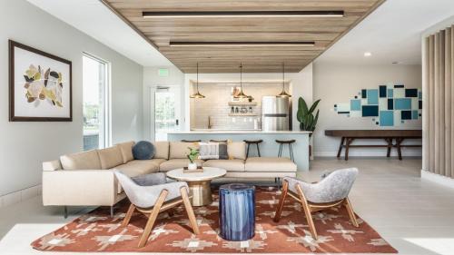 Indianapolis Apartment | CozySuites AYR