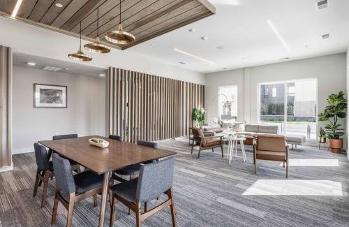 Indianapolis Apartment | CozySuites AYR