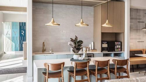 Indianapolis Apartment | CozySuites AYR