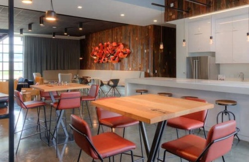 Lower Lawrenceville Apartment | Cozysuites Dream SDO Lawrenceville