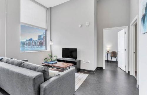 Cultural District Apartment | CozySuites Modern 1BR in Downtown Pitts #17