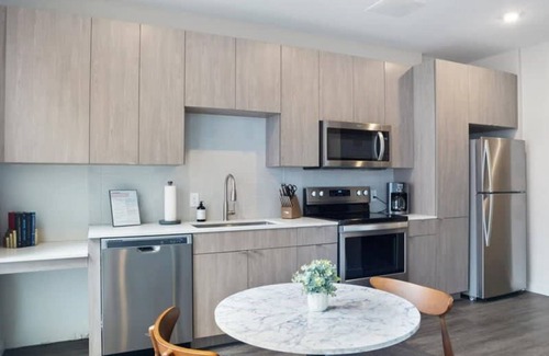Lower Lawrenceville Apartment | Cozysuites Modern 1BR Lawrenceville