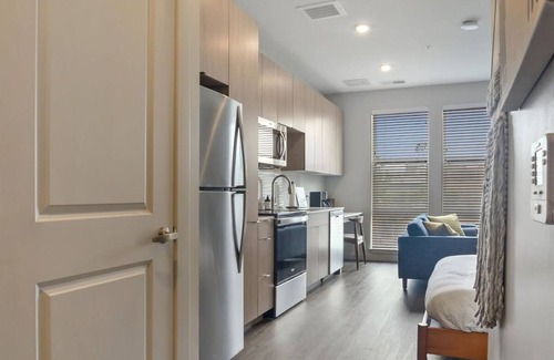 Lower Lawrenceville Apartment | Cozysuites Modern SDO Lawrenceville