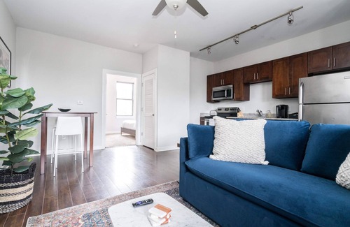 Music Row Apartment | CozySuites Music Row Elegant 1BR with free parking! 51