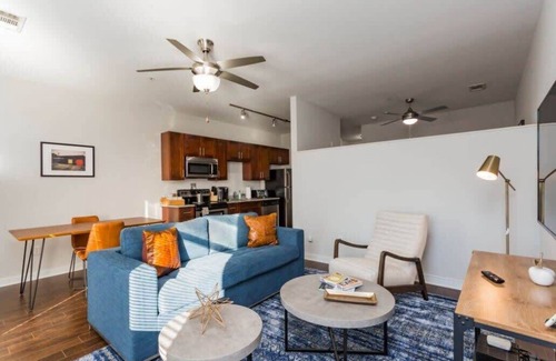 Music Row Apartment | CozySuites MusicRow Astonishing SDO free parking38