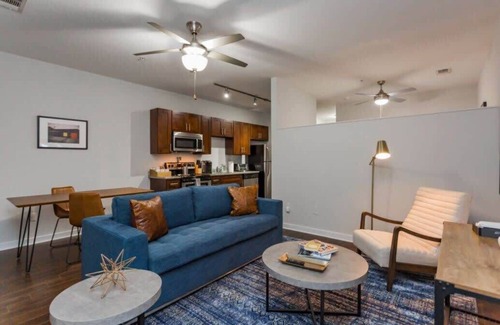 Music Row Apartment | CozySuites MusicRow Astonishing SDO free parking38