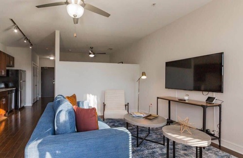 Music Row Apartment | CozySuites MusicRow Astonishing SDO free parking38